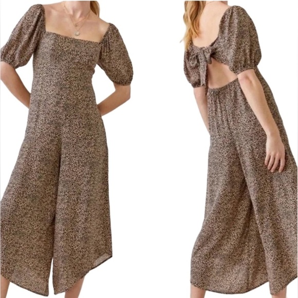 Francesca's Collections Pants - Francesca’s Leopard Print Smocked Barrel Leg Jumpsuit Size XS Forest Fairy